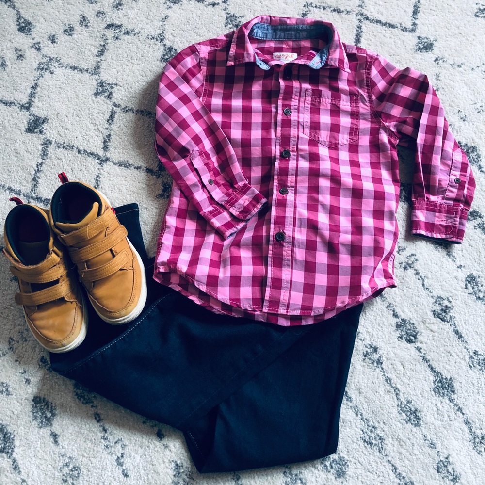 Cat & Jack Boys Pink and Burgundy Button Down